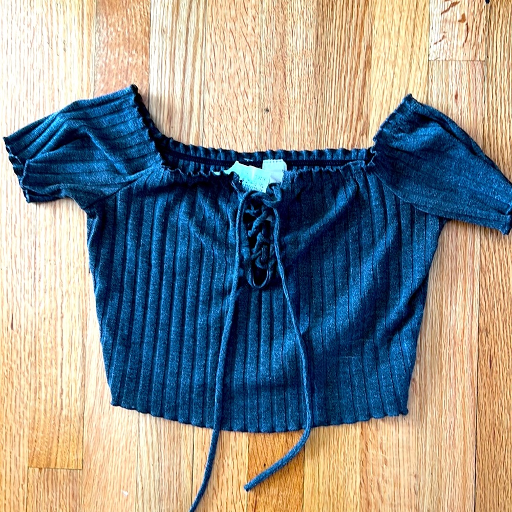 Charcoal gray crop top junior size large, women’s size small brand is May pink